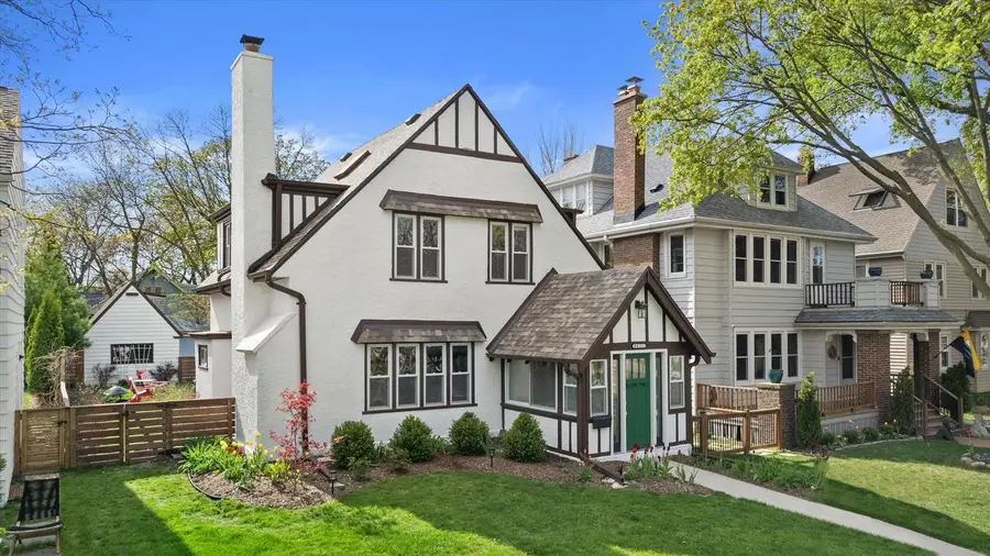4477 N Murray AVENUE, Shorewood, WI 53211 - #2
