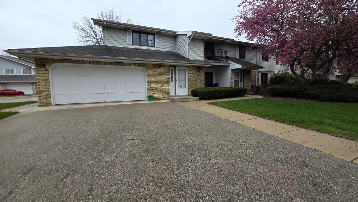 1425 Sun Valley DRIVE #202, Mount Pleasant, WI 53406 - #1