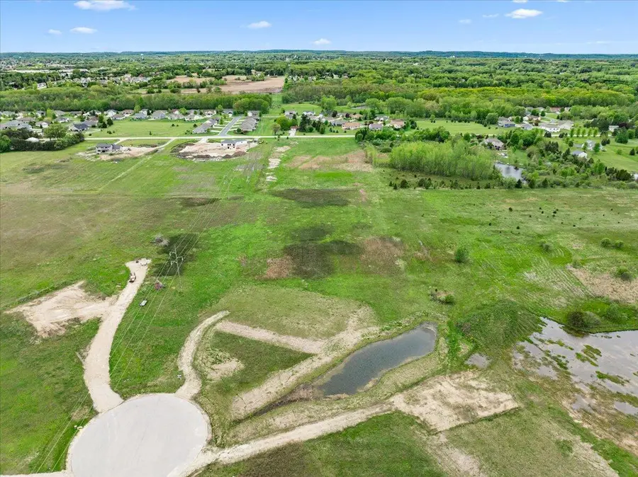 2016 DAVIDS VIEW LANE, West Bend, WI 53090 - #3