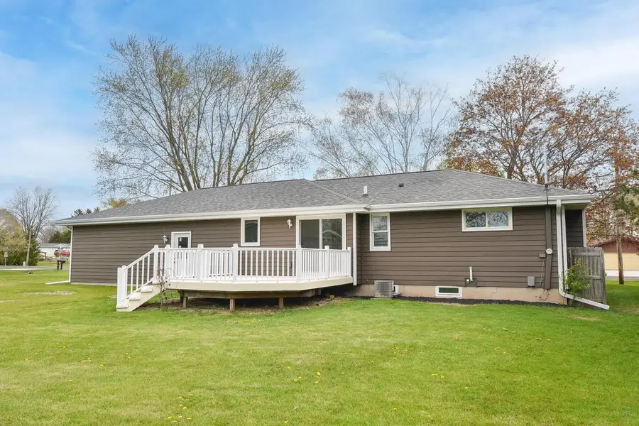 111 Middle ROAD, Belgium, WI 53004 - #3