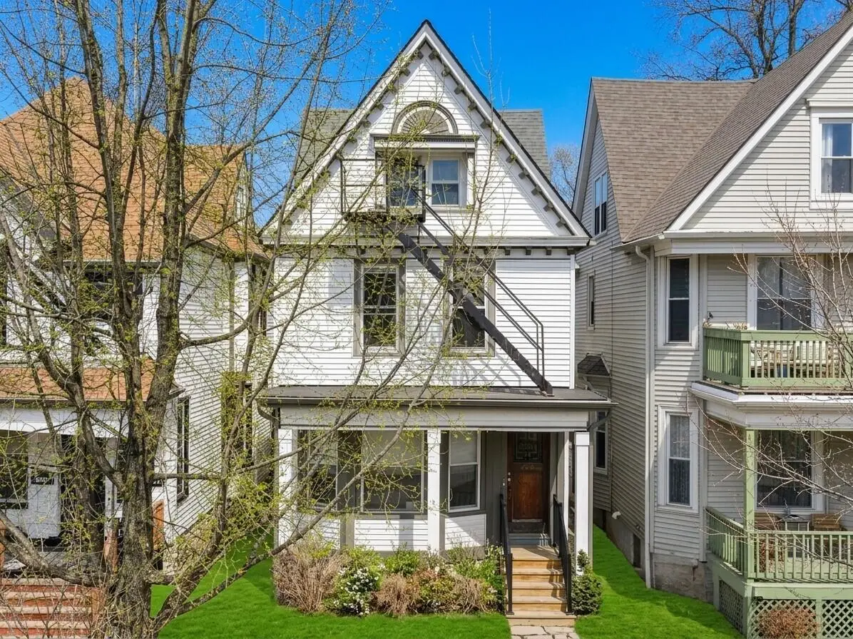 2531 Murray AVENUE, Milwaukee, WI 53211 - #1