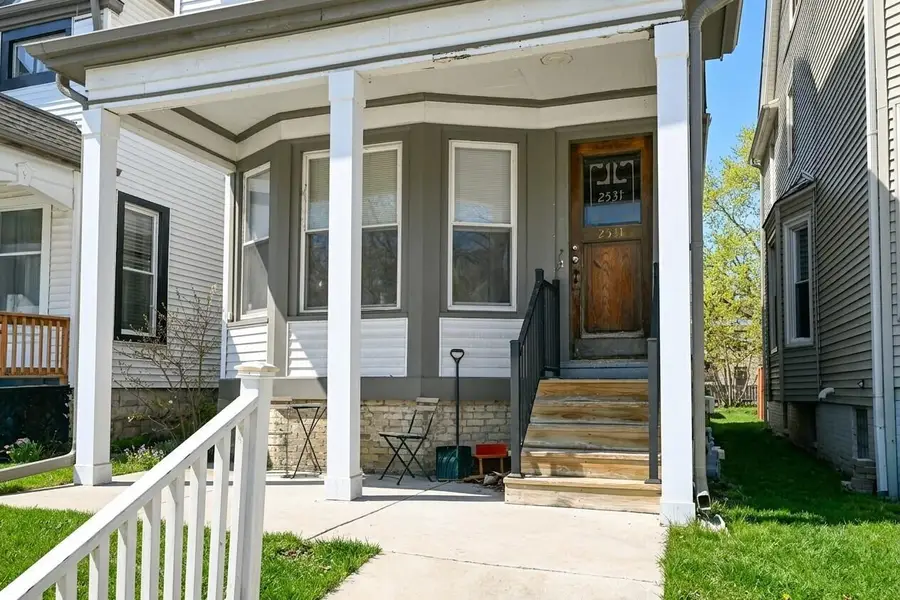2531 Murray AVENUE, Milwaukee, WI 53211 - #3