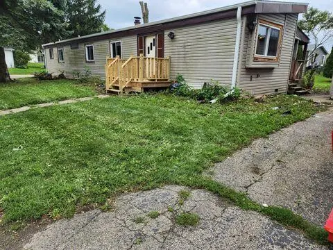 815 Eastown Manor, Elkhorn, WI 53121