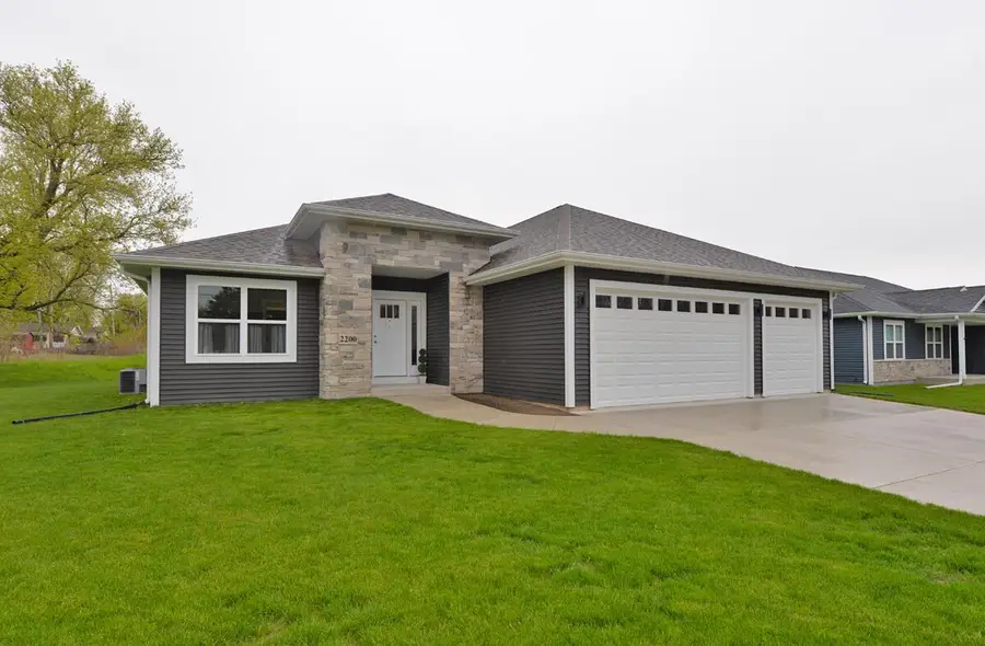 2200 90th STREET, Sturtevant, WI 53177 - #2