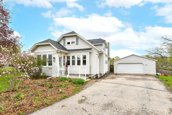 N6612 Juniper ROAD, Elkhorn, WI 53121