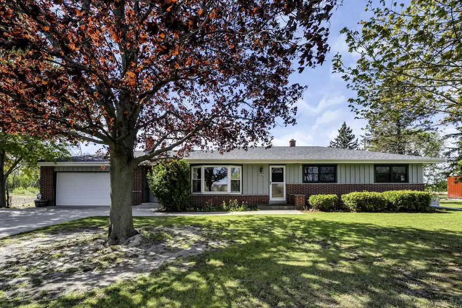 21301 W 6 Mile ROAD, Franksville, WI 53126 - #2