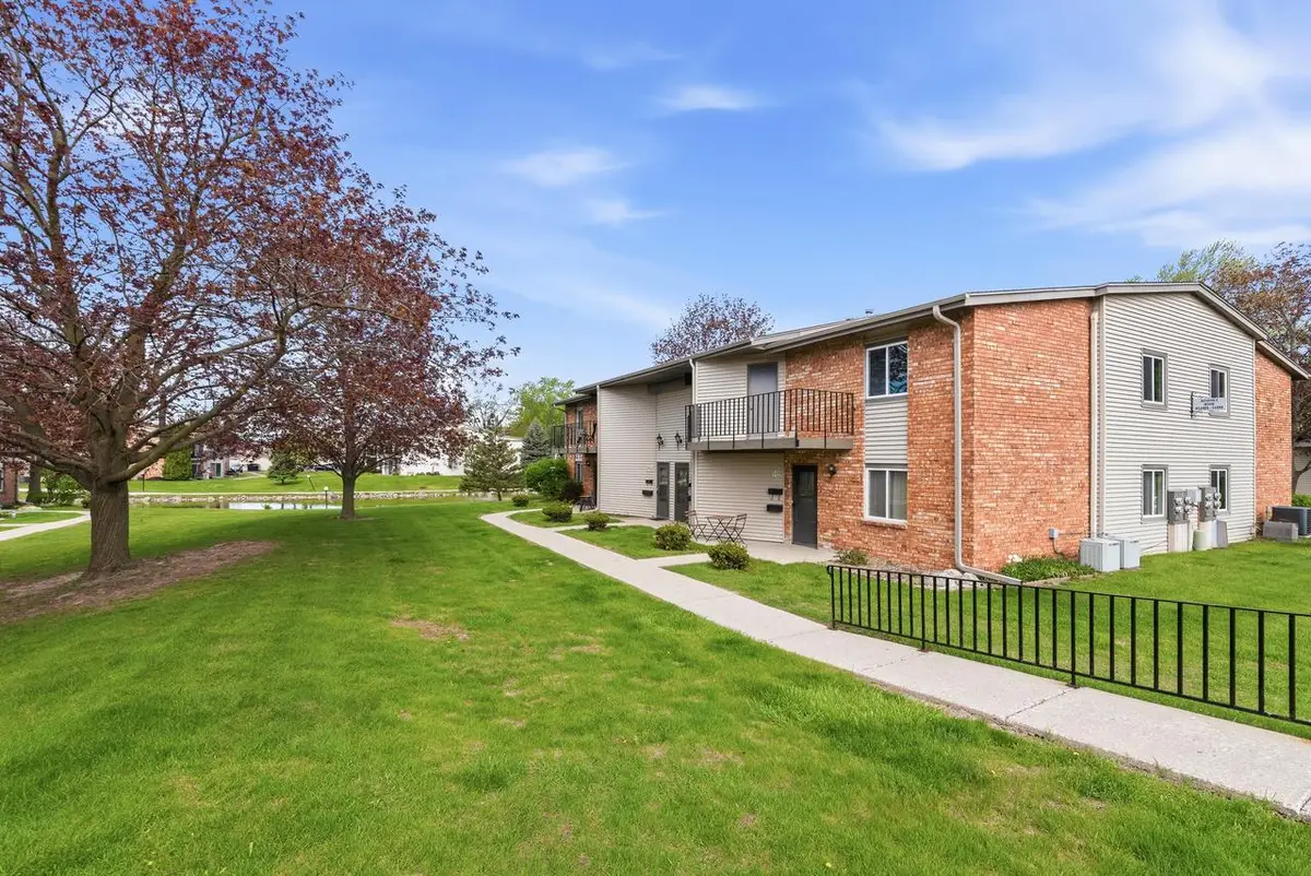 W168N11487 El Camino DRIVE, Germantown, WI 53022 - #1