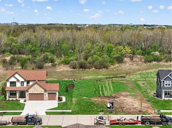 Lt30 CREEKSIDE CIRCLE, Pleasant Prairie, WI 53158