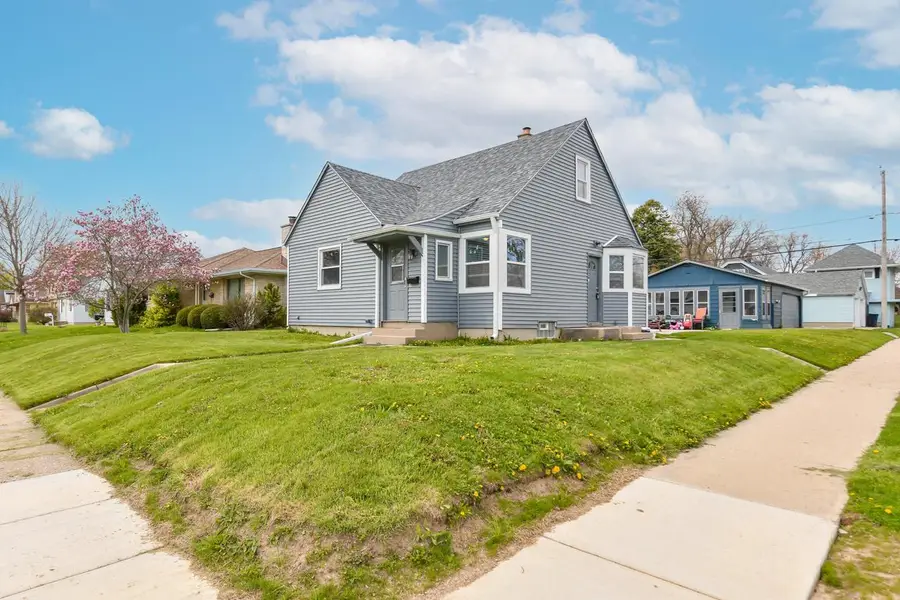 700 Marion AVENUE, South Milwaukee, WI 53172 - #2