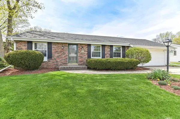 W173N8479 Westbridge AVENUE, Menomonee Falls, WI 53051