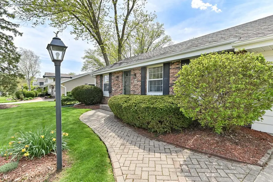 W173N8479 Westbridge AVENUE, Menomonee Falls, WI 53051 - #2