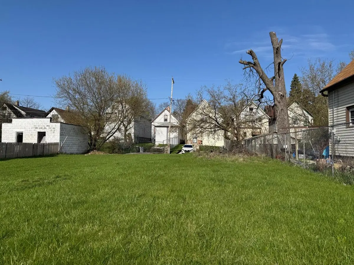 2837 HUBBARD STREET, Milwaukee, WI 53212 - #1