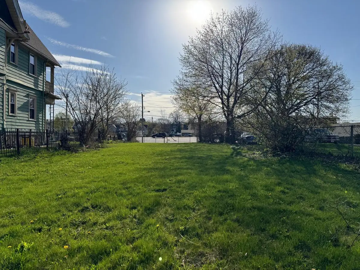 2528 VEL R PHILLIPS AVENUE, Milwaukee, WI 53212 - #1