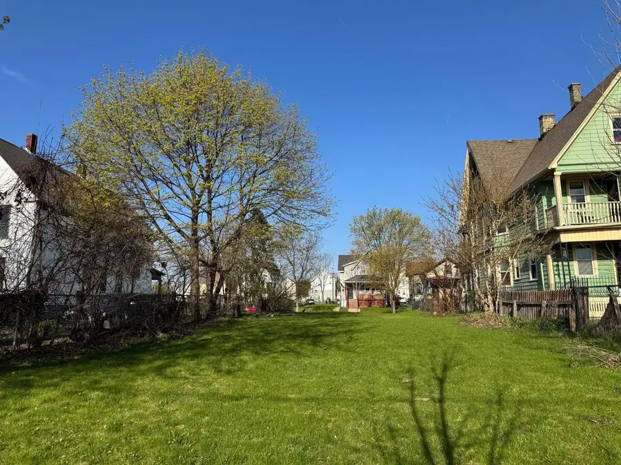 2528 VEL R PHILLIPS AVENUE, Milwaukee, WI 53212 - #2