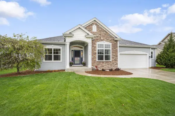 1406 Mockingbird COURT, Oconomowoc, WI 53066
