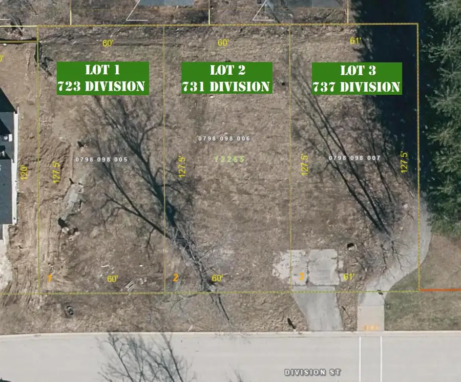 737 DIVISION STREET, Delafield, WI 53018 - #3