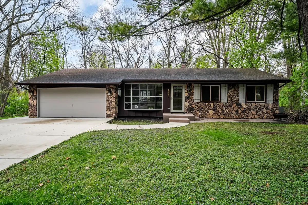 251 Frost CIRCLE, Williams Bay, WI 53191 - #1