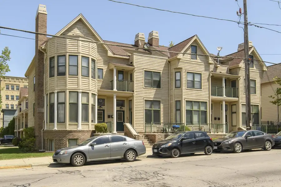 902 E Brady STREET, Milwaukee, WI 53202 - #3