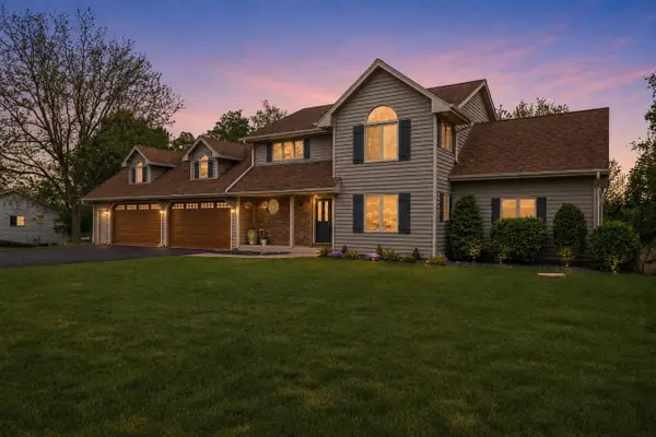 26041 Deer Ridge TRAIL, Waterford, WI 53185
