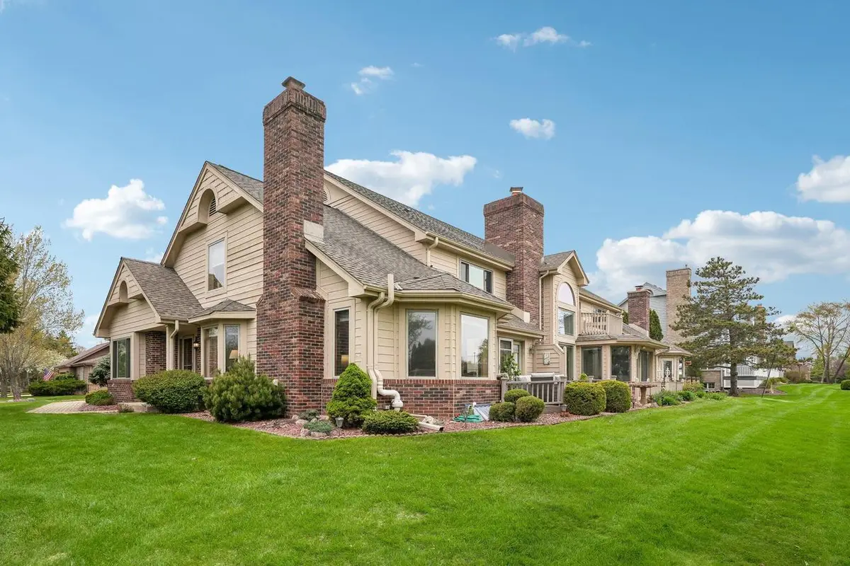 7402 Twin Oaks COURT, Franklin, WI 53132 - #1