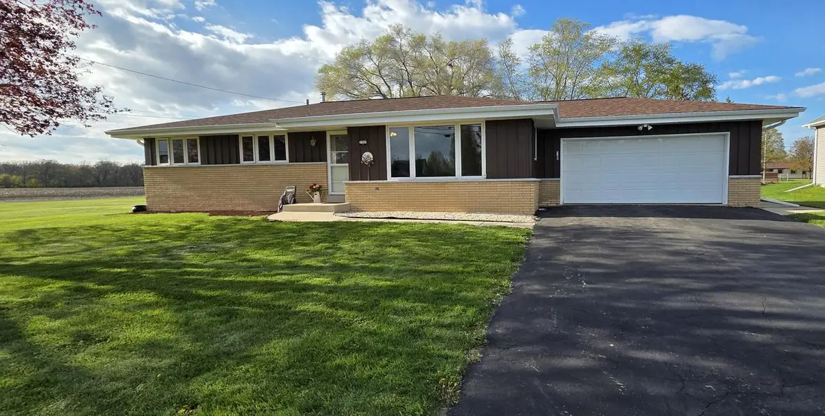 3360 Oakwood ROAD, Oak Creek, WI 53154 - #1