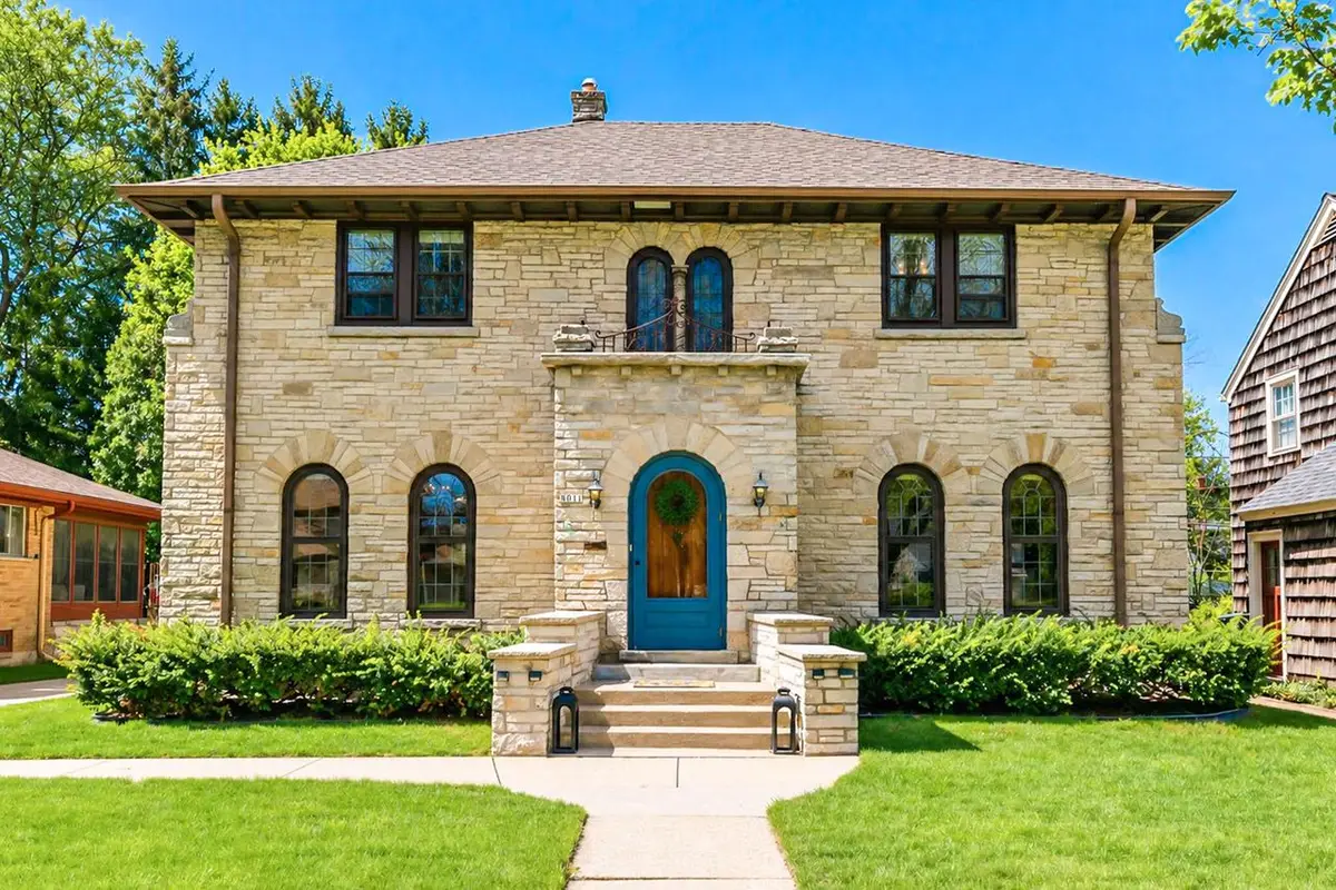 8011 Jackson Park BOULEVARD, Wauwatosa, WI 53213 - #1