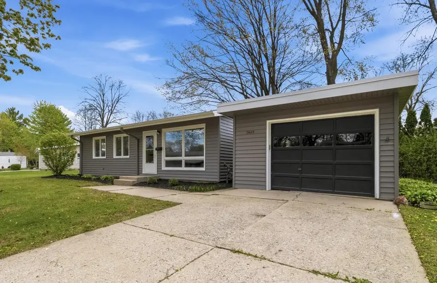 7405 Eaton LANE, Greendale, WI 53129 - #3