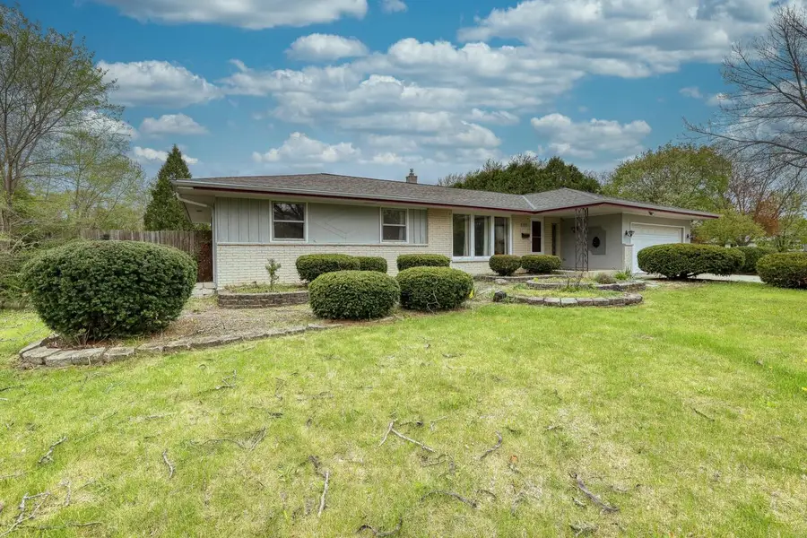 5890 Lakeview DRIVE, Greendale, WI 53129 - #2