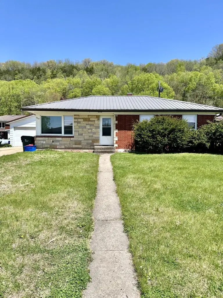 1037 Dewey STREET, Cassville, WI 53806 - #1