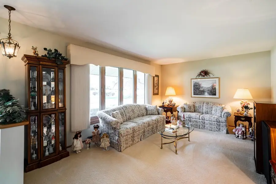 3351 Moraine DRIVE, Hubertus, WI 53033 - #2