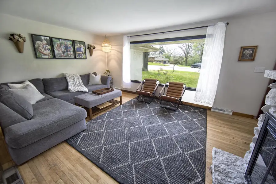 N68W13722 Bay Ridge COURT, Menomonee Falls, WI 53051 - #3