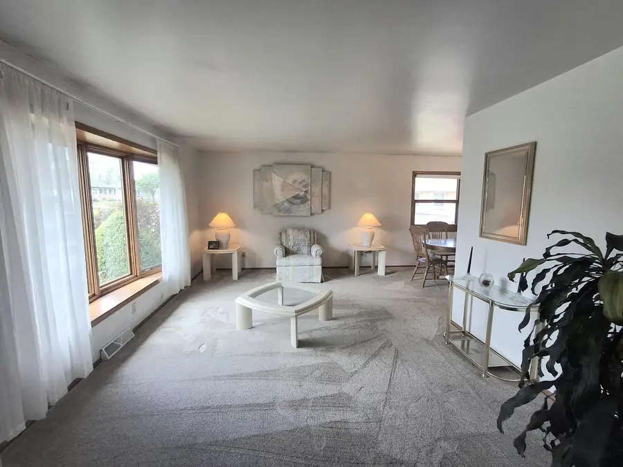 1418 W Denis AVENUE, Milwaukee, WI 53221 - #3
