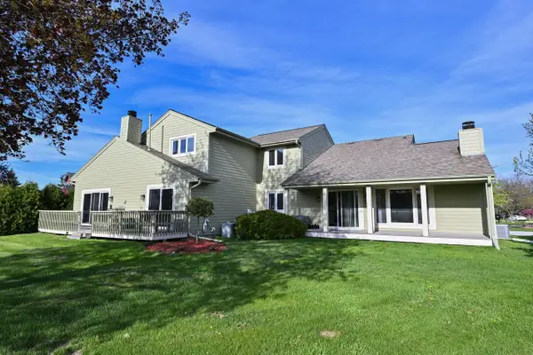W167N11167 Queens COURT #W167N11169, Germantown, WI 53022