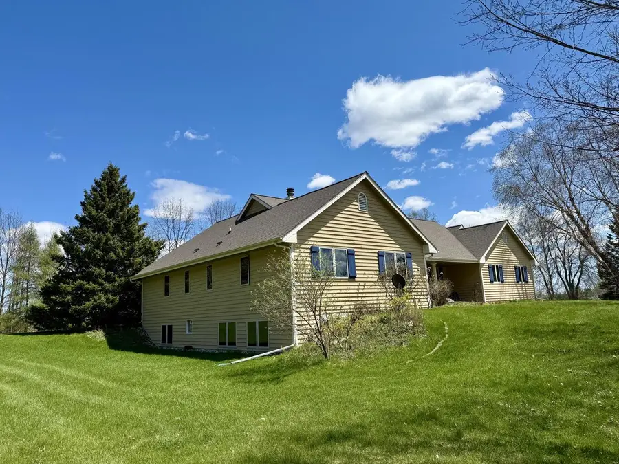 N6383 Hickory Cross, Plymouth, WI 53073 - #2