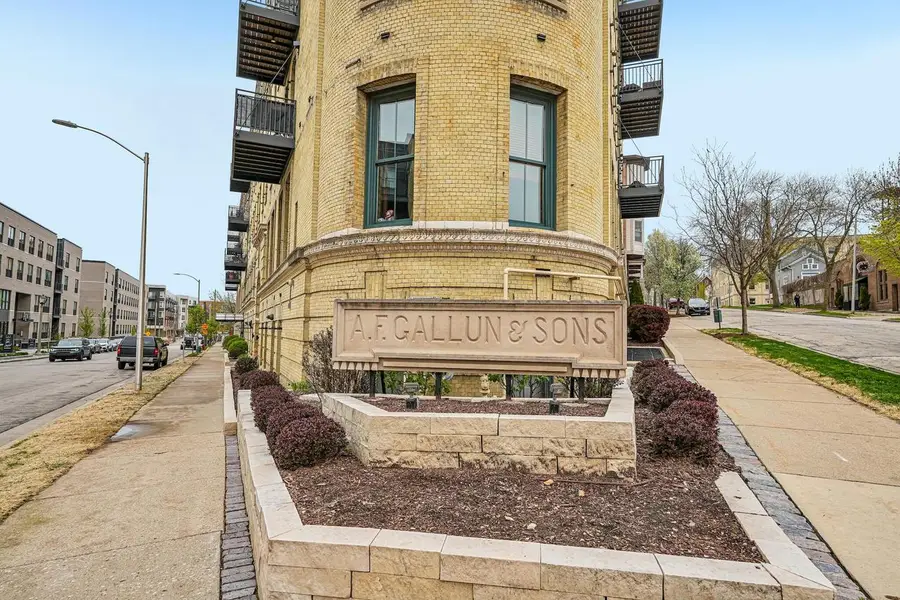 1818 N Water STREET #504, Milwaukee, WI 53202 - #2