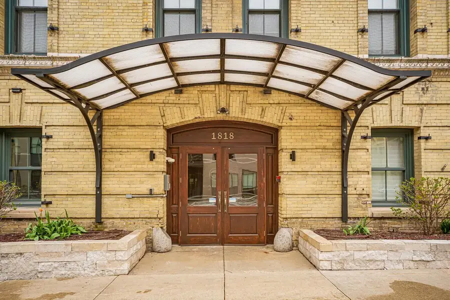 1818 N Water STREET #504, Milwaukee, WI 53202 - #3