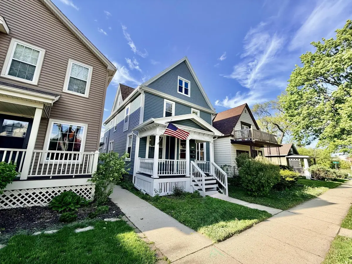 1216 E Russell AVENUE, Milwaukee, WI 53207 - #1