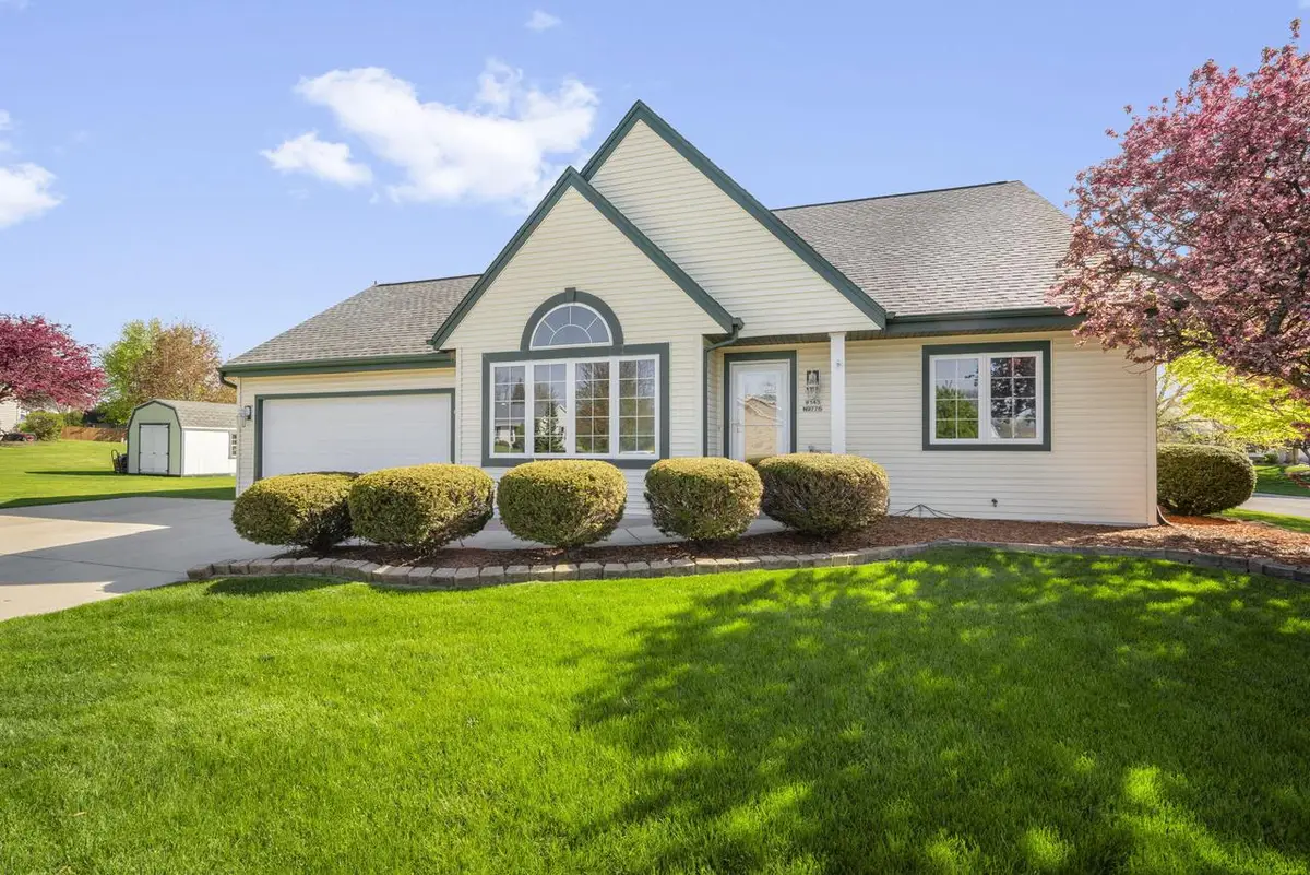 W143N9776 Ridgewood LANE, Germantown, WI 53022 - #1