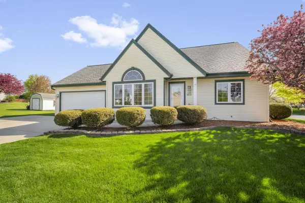 W143N9776 Ridgewood LANE, Germantown, WI 53022