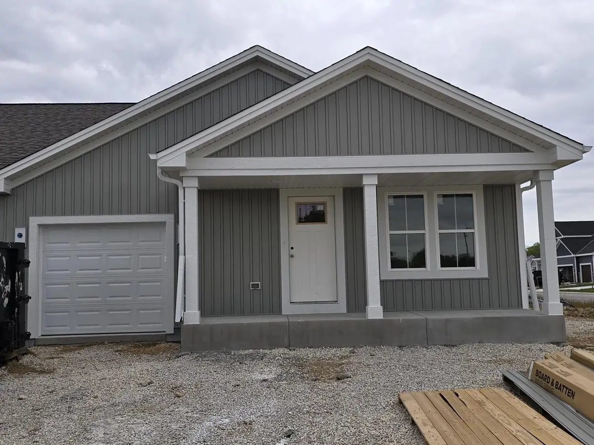 636 Harvest LANE, Hartford, WI 53027 - #1