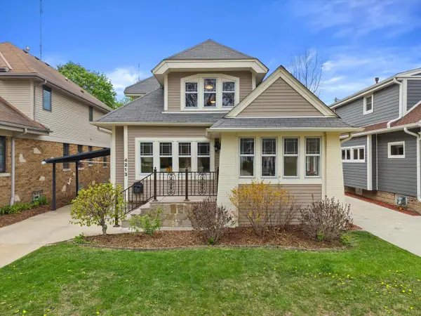 4213 N Larkin STREET, Shorewood, WI 53211