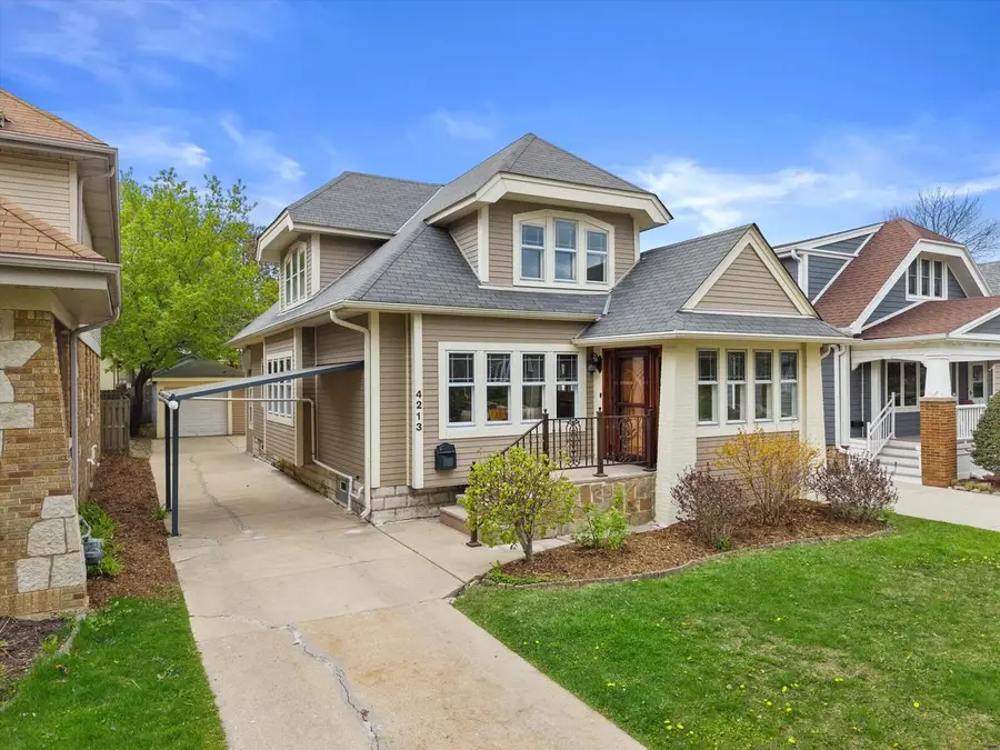 4213 N Larkin STREET, Shorewood, WI 53211 - #2