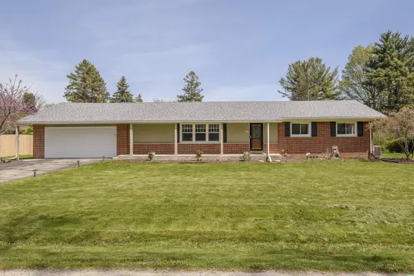 4221 Woodbury LANE, Mount Pleasant, WI 53403