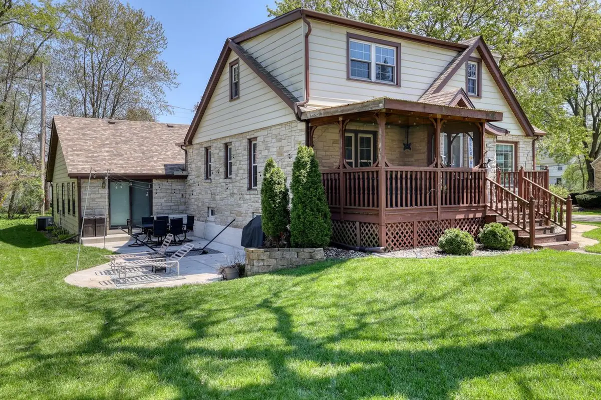 5518 S 110th STREET, Hales Corners, WI 53130 - #1