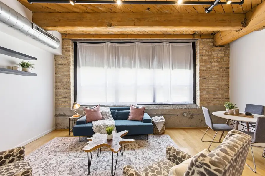 234 E Reservoir AVENUE #104, Milwaukee, WI 53212 - #2