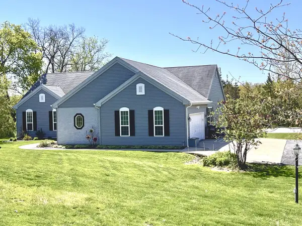 10155 Oakwood ROAD, Franklin, WI 53132