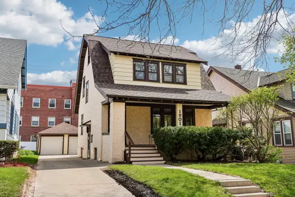 1901 E Elmdale COURT, Shorewood, WI 53211