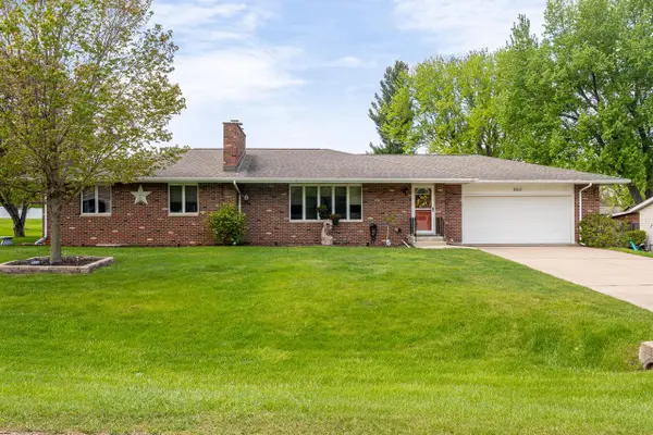 2611 Greenwood DRIVE, La Crosse, WI 54601
