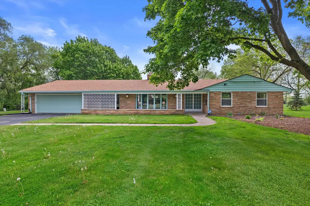 7300 S 92nd STREET, Franklin, WI 53132 - #1