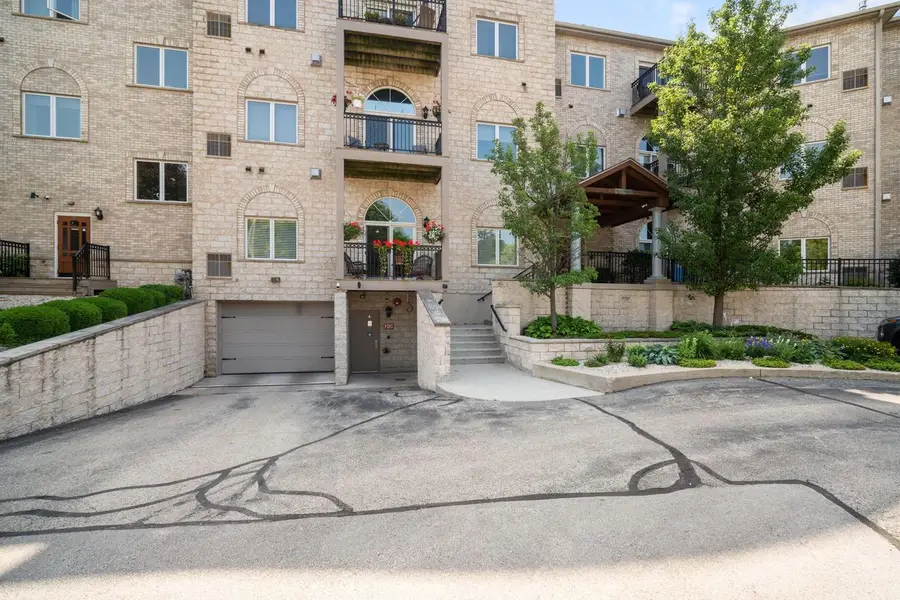 N51W34681 Wisconsin AVENUE #3116, Okauchee, WI 53069 - #2